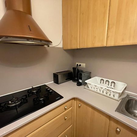 Apartamento Tranquilo Y Del Barrio Apartment Barcelona Ngoại thất bức ảnh